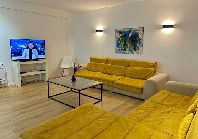 Shtepi ne shitje Apartament ne Tirane, 2+1, Mobilimi E mobiluar, Pagesa 250,000  Euro.