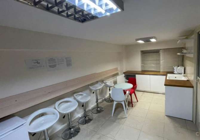 Ambient biznesi me qera 1+1 ne Tirane - 3,000 Euro