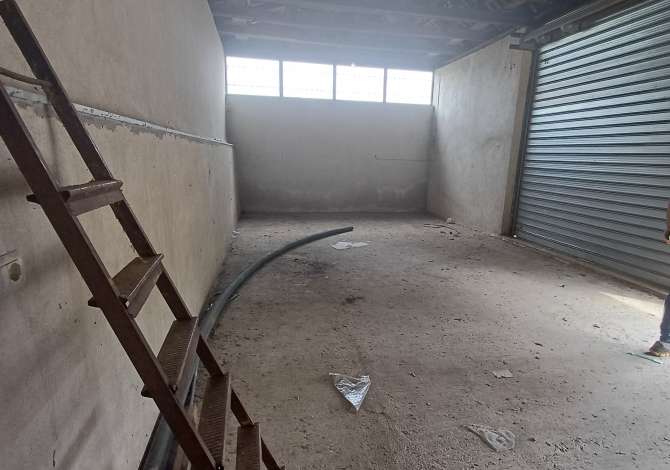 Magazine 200 m2 me qira Vaqarr 1200Euro