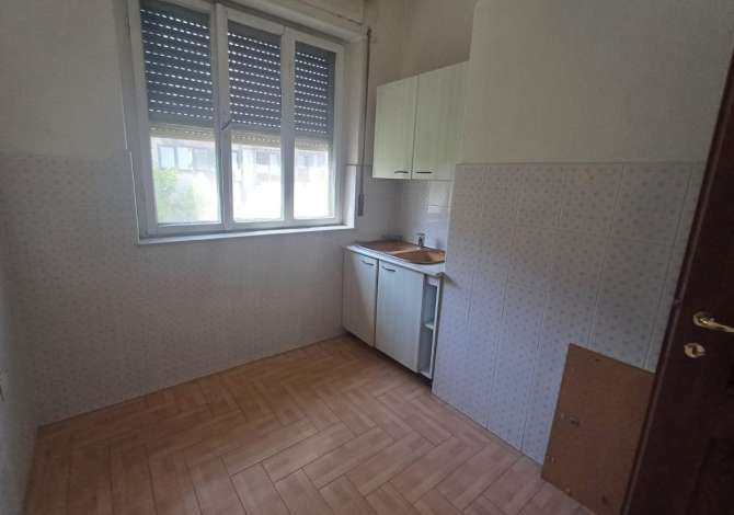 Ambient biznesi me qera 3+1 ne Tirane - 900 Euro