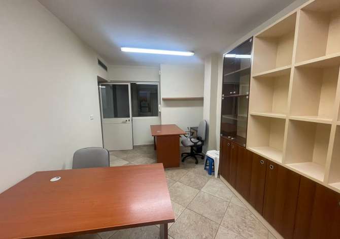Ambient biznesi me qera 3+1 ne Tirane - 650 Euro