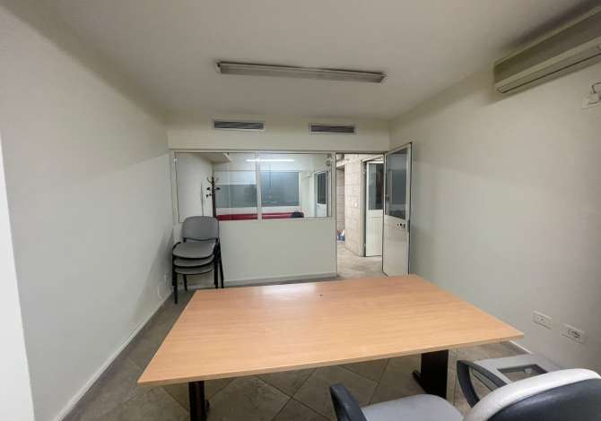 Zyre per qira Ekspozita 650 euro