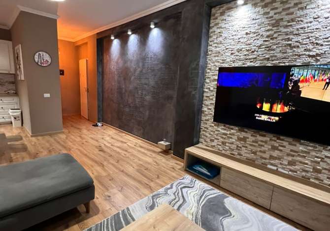 Shtepi ne shitje 2+1 ne Tirane - 225,000 Euro