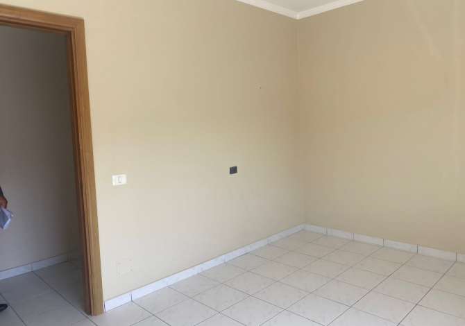 Shtepi ne shitje 2+1 ne Tirane - 75,000 Euro