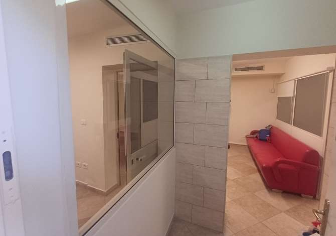 Ambient biznesi me qera 3+1 ne Tirane - 650 Euro