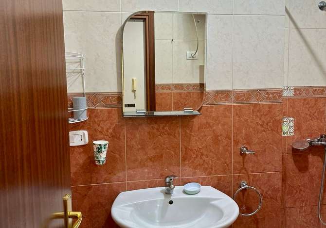 Shtepi me qera 1+1 ne Tirane - 500 Euro