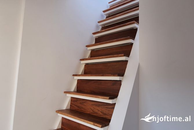Shtepi ne shitje 3+1 ne Tirane - 250,000 Euro