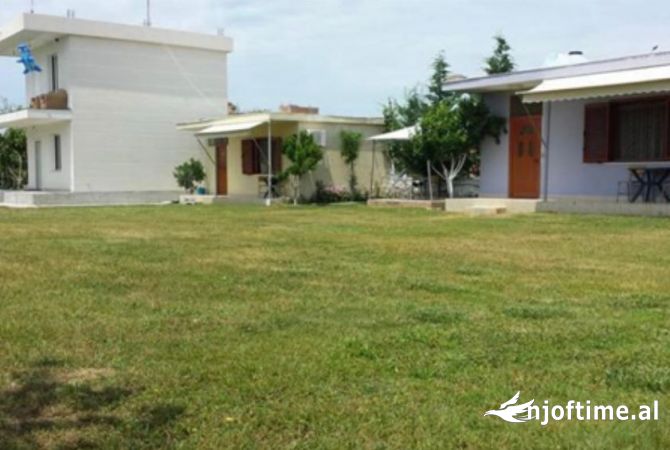 Shtepi me qera 4+1 ne Durres - 1,000 Euro