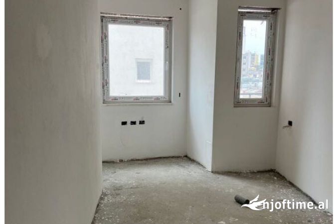 Shtepi ne shitje 2+1 ne Tirane - 270,000 Euro