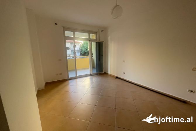 Shtepi me qera 2+1 ne Tirane - 500 Euro