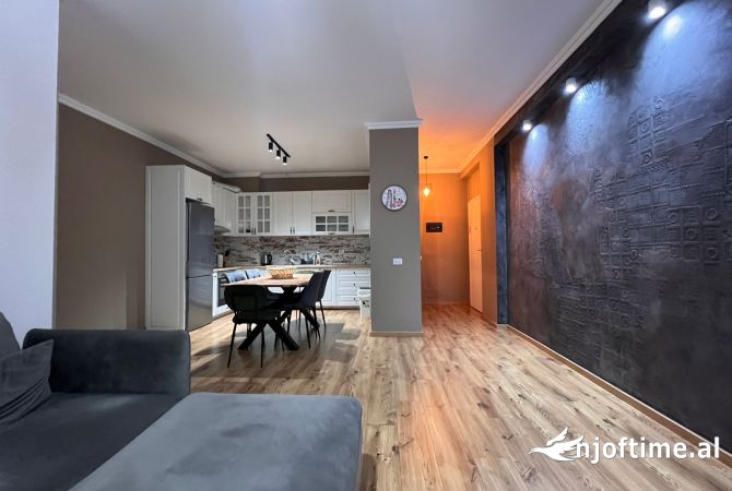 Shtepi ne shitje 2+1 ne Tirane - 218,000 Euro
