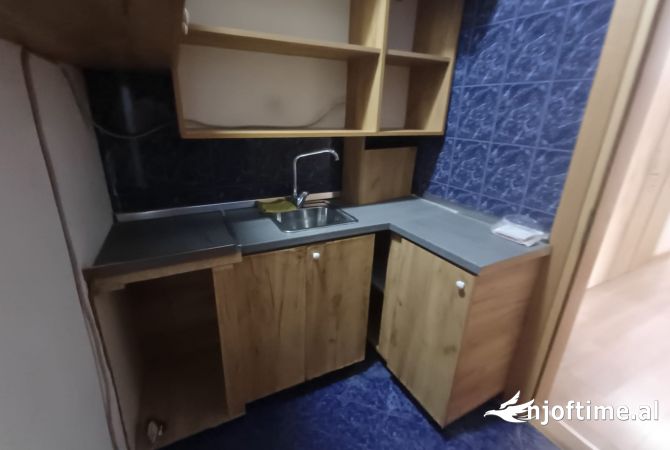 Ambient biznesi me qera 3+1 ne Tirane - 750 Euro