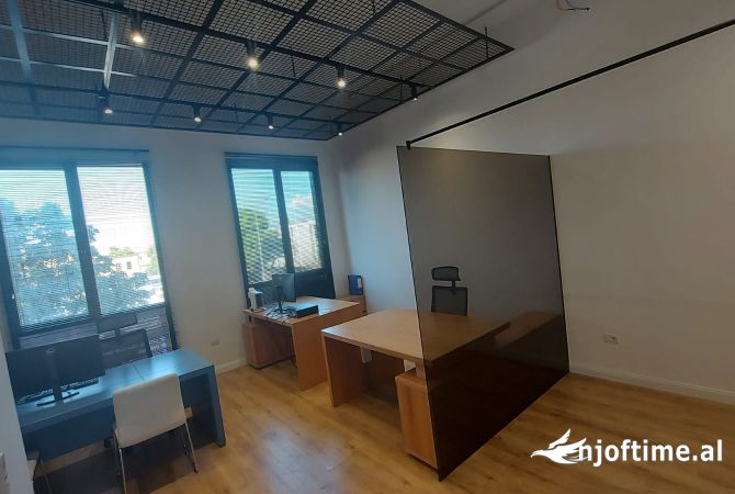 Dyqan ne shitje te Kongresi i Manastirit 126.600 euro