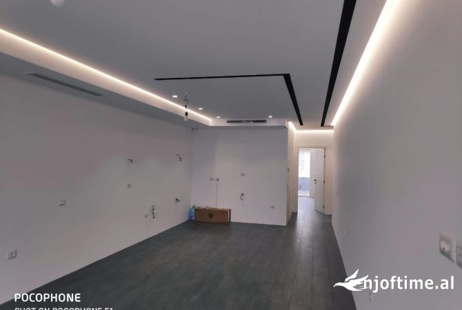 Ambient biznesi me qera 3+1 ne Tirane - 1,500 Euro