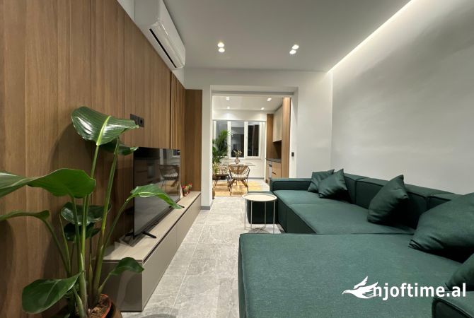 Shtepi me qera 2+1 ne Tirane - 750 Euro