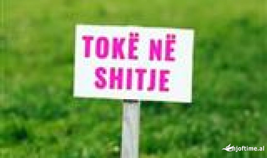 Shitet Toke  prane Liqenit te Sharres 120.000 euro