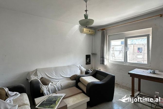 Shtepi ne shitje 1+1 ne Tirane - 75,000 Euro