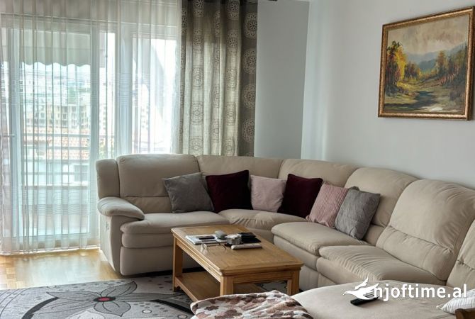 Shtepi ne shitje 3+1 ne Tirane - 330,000 Euro