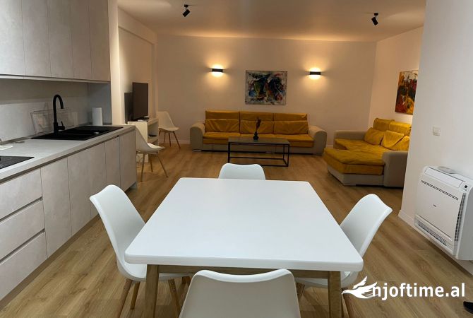 Shtepi ne shitje Apartament ne Tirane, 2+1, Mobilimi Pjeserisht e mobiluar, Pagesa 209,550  Euro.