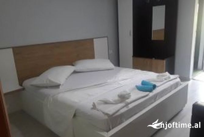 Ambient biznesi ne shitje 5+1 ne Tirane - 650,000 Euro