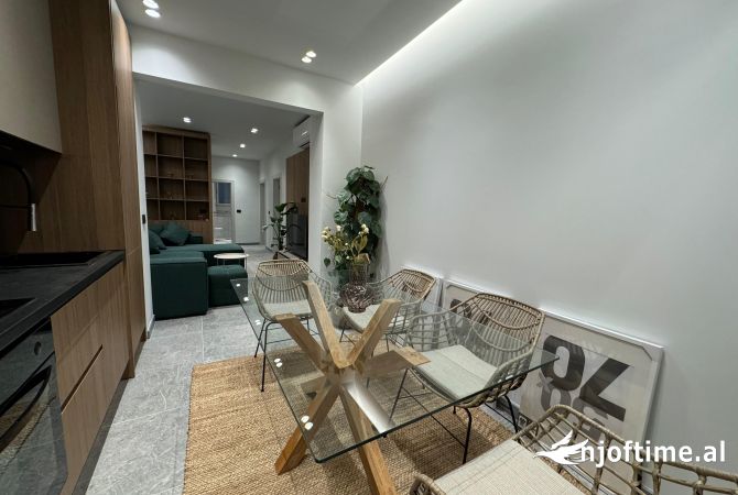 Shtepi me qera 2+1 ne Tirane - 750 Euro