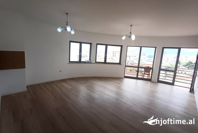 Shtepi ne shitje 1+1 ne Tirane - 150,000 Euro