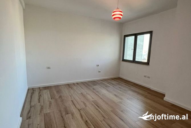 Shtepi ne shitje 1+1 ne Tirane - 150,000 Euro