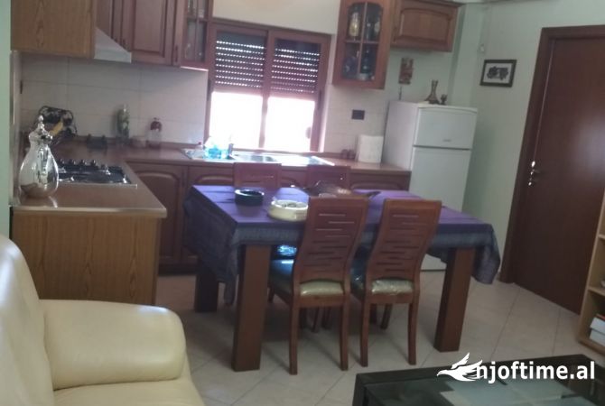 Shtepi ne shitje 3+1 ne Tirane - 110,000 Euro