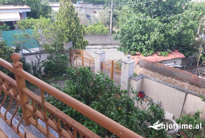 Shtepi ne shitje 4+1 ne Tirane - 300,000 Euro
