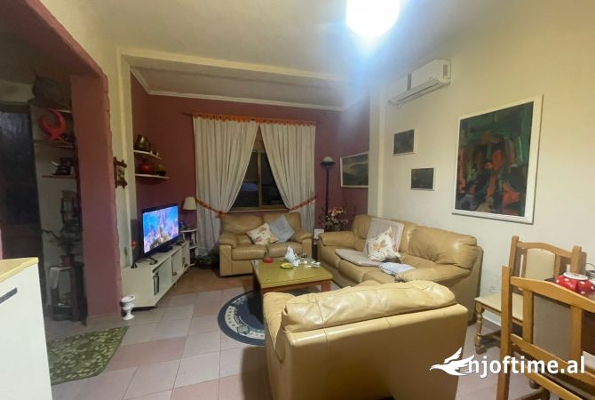 Shtepi ne shitje 2+1 ne Tirane - 120,000 Euro