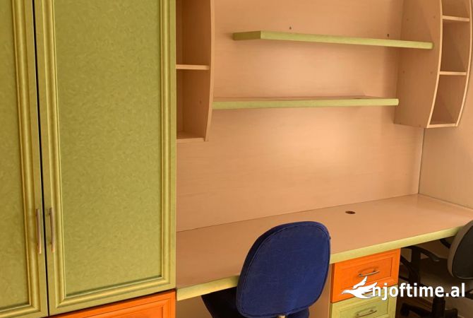 Shtepi me qera Apartament ne Tirane, 2+1, Mobilimi E mobiluar, Pagesa 700  Euro.