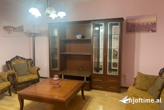 Shtepi ne shitje 3+1 ne Tirane - 235,000 Euro
