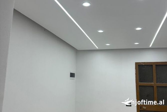 Ambient biznesi me qera 1+1 ne Tirane - 400 Euro