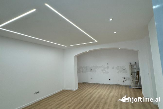 Shtepi ne shitje 2+1 ne Tirane - 175,000 Euro