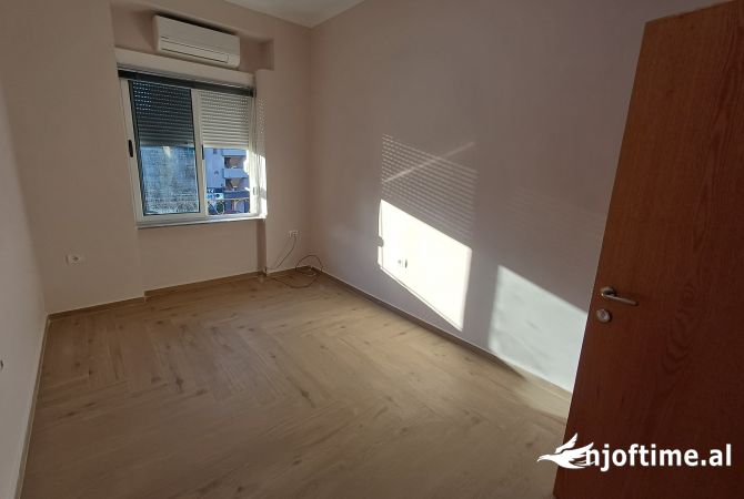 Ambient per Zyra te Taivani 800 Euro