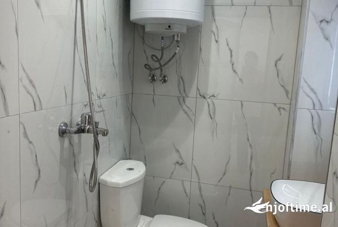 Ambient biznesi me qera 1+1 ne Tirane - 350 Euro
