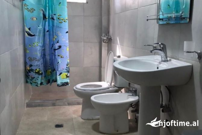 Shtepi me qera Apartament ne Tirane, 1+1, Mobilimi E mobiluar, Pagesa 400  Euro.