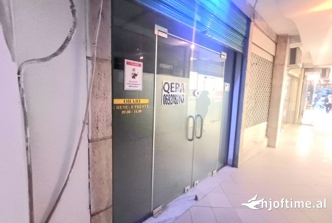 Ambient biznesi me qera 3+1 ne Tirane - 350 Euro
