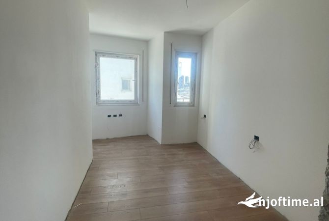 Shtepi ne shitje 2+1 ne Tirane - 270,000 Euro