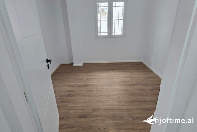 Shtepi ne shitje 2+1 ne Tirane - 120,000 Euro