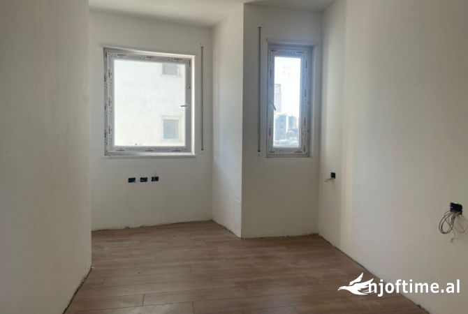 Shtepi ne shitje 2+1 ne Tirane - 270,000 Euro