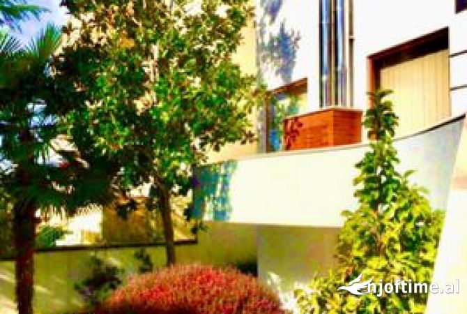 Casa in vendita 5+1 a Tirana - 630,000 Euro