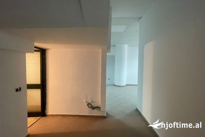 Ambient biznesi ne shitje 1+1 ne Tirane - 150,000 Euro