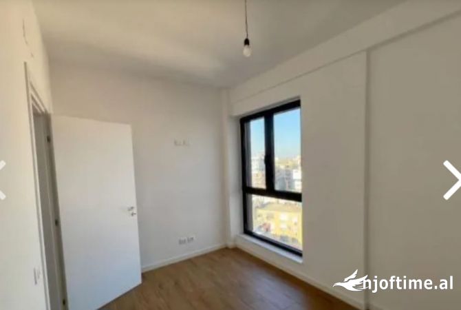 Ambient biznesi me qera 3+1 ne Tirane - 800 Euro