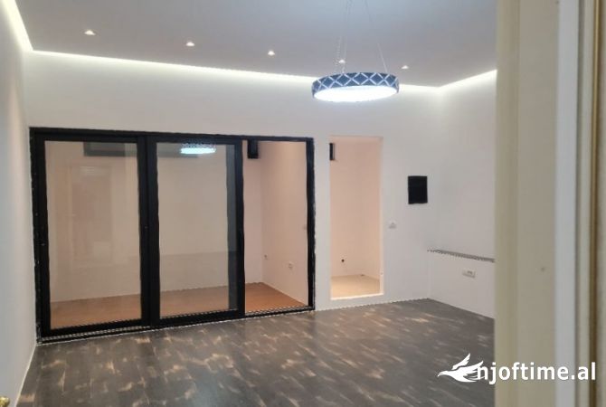 Ambient biznesi ne shitje 1+1 ne Tirane - 250,000 Euro