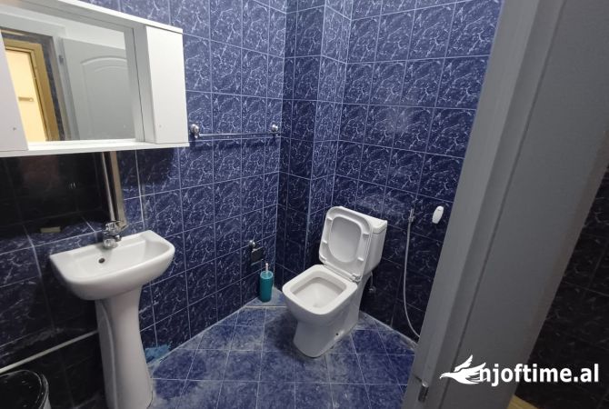 Zyre me qira prane Taivanit 800 Euro