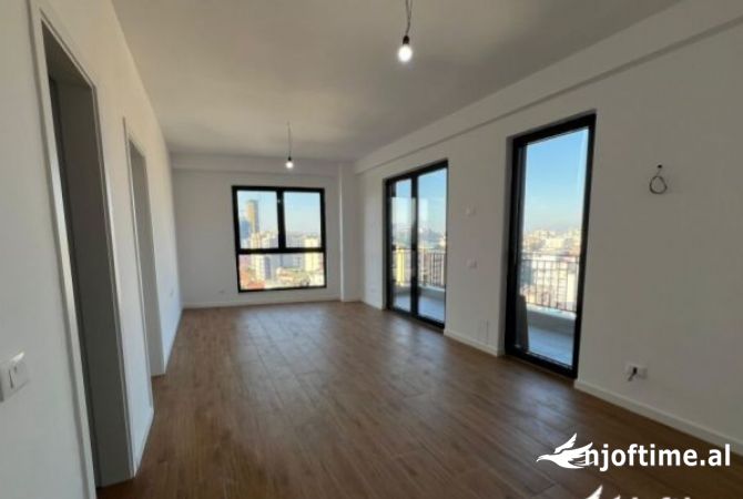 Ambient biznesi me qera 3+1 ne Tirane - 800 Euro