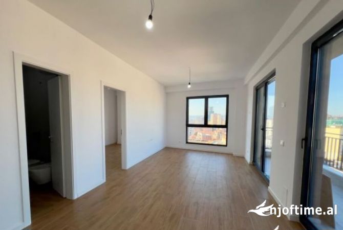 Ambient biznesi me qera 3+1 ne Tirane - 800 Euro