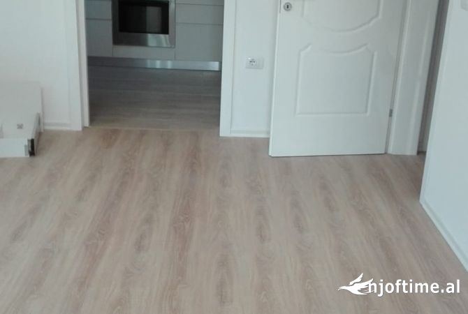 Shtepi ne shitje 4+1 ne Tirane - 450,000 Euro