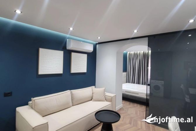 Shtepi ne shitje Apartament ne Tirane, 3+1, Mobilimi E mobiluar, Pagesa 268,000  Euro.